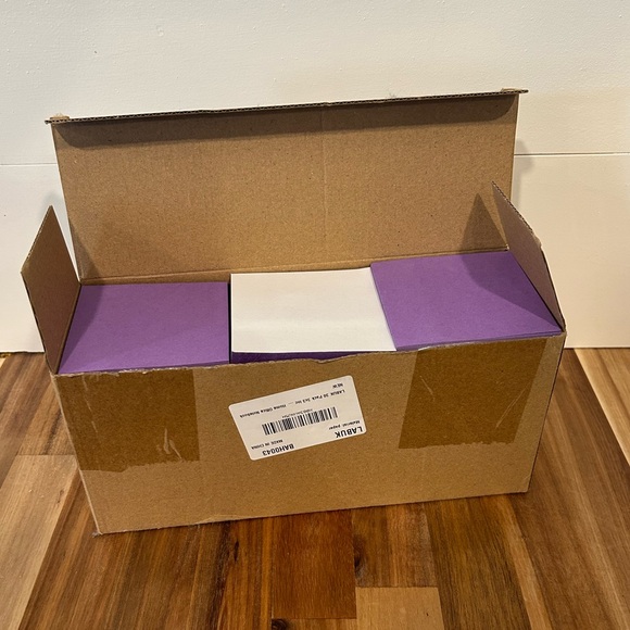 Colorful Sticky Notes Set - Picture 3 of 3